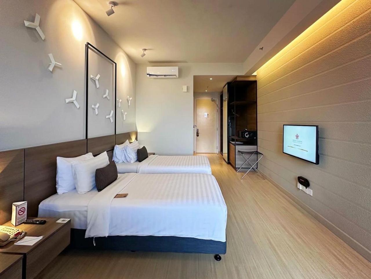 Swiss-Garden Hotel & Residences, Genting Highlands Exterior photo Deluxe Room